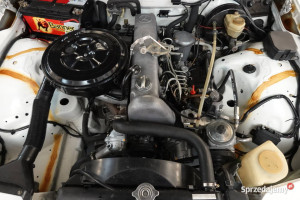 Mercedes‑Benz W123 300D (1977) -elegancja, niezawodność i gotowość do drogi