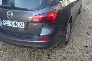 Opel Astra 2011