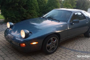 Porsche 928 S4
