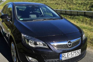 Opel astra j