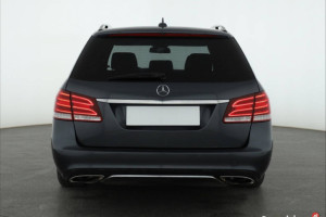 Mercedes E E 250