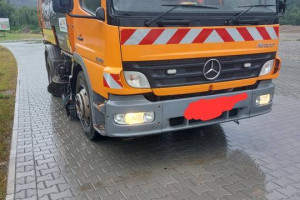 Zamiatarka Bucher Schörling Cityfant 60 Mercedes Atego
