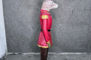 Syndyk sprzeda dekorację - figurę jelenia ( 2szt.)