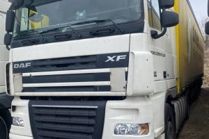 Syndyk sprzeda ciągnik siodłowy marki DAF XF 460