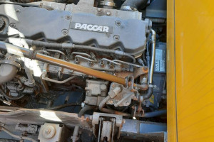 DAF LF55.250 – Kontener z windą, 18 palet, gotowy do pracy!