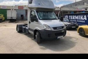 Iveco z naczepą