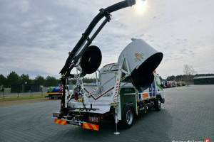 Mitsubishi CANTER odkurzacz koparka ssąca substancje sypkie CITY SAUGER za…