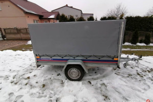 Plandeki, Plandeka na przyczepkę samochodową.