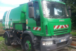 Zamiatarka komunalna,kompaktowa 2006r Iveco Eur. 150E24