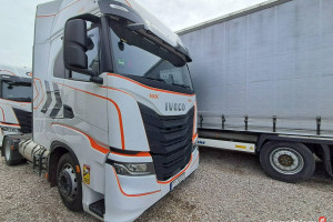 Iveco as 440 s49 Iveco as 440 s49 Poleasingowe.pl