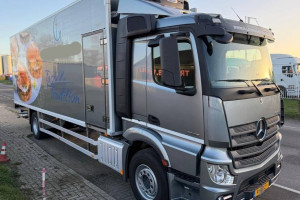 chlodnia Mrożnia z sypialna kabina Mercedes Eur 6