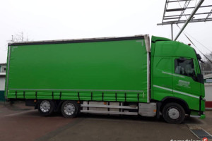 Samochód ciężarowy, plandeka