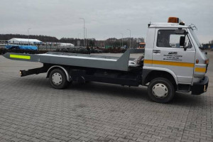 Volkswagen/MAN LOX-F autolaweta z platformą hydrauliczną