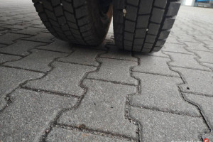 Volkswagen/MAN LOX-F autolaweta z platformą hydrauliczną