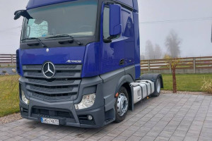 Mercedes actros mp4