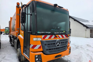 Śmieciarka Mercedes-Benz Econic Zoeller Medium X2L 2014 Rok Euro 6