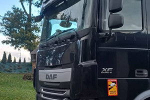 Sprzedam ciągnik siodłowy DAF XF 106