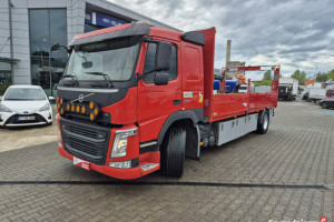 Volvo FM 330 Volvo FM 330/ SKRZYNIA / HDS HIAB 840KG / KABINA SYPIALNIANA …