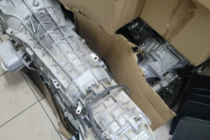 SKRZYNIA FORD 2454286 2517061 JB3P7000ZE JB3P7A195AC JB3P BRATFORD RADOM