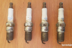 Świece zapłonowe NGK IR ITR6F13 Używane w 30% Made in Japan