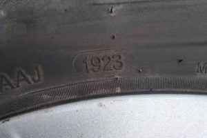 Witam sprzedam opony z felgami