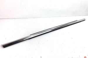 LISTWA ZGARNIAJĄCA TYŁ LEWY AUDI A8 D4