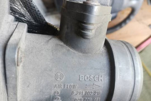 Audi a4 b5 puszka filtra powietrza 1.9 TDI z przepływomierzem