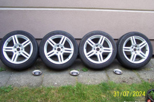 Koła alu letnie Audi 235/45 R 17 - 6/7 mm bieżnika