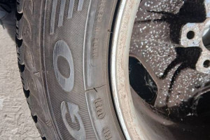 Opony zimowe 215/55x16