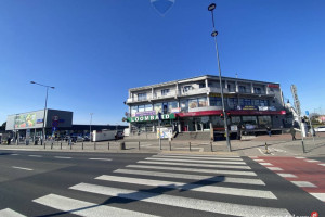 Doskonała lokalizacja obok McDonald’s parter