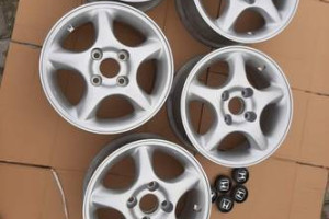 Felgi 15" 4x114.3 5 szt oryginalne Honda