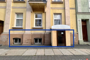 Lokal użytkowy w centrum, wejście od ulicy,Gniezno