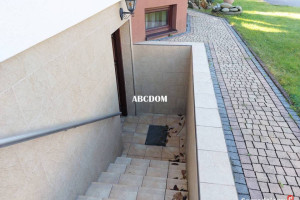 Bibice lokal użytkowy+ 2 miejsca parkingowe