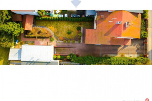 Połowa bliźniaka z ogrodem w centrum Piastowa