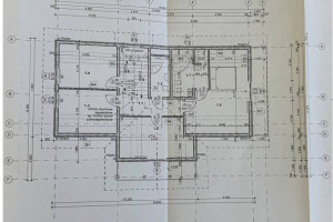 Syndyk sprzeda udział 1/2 w domu z garażem