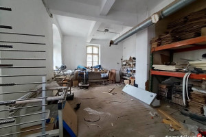 Działka 51a z budynkami 2650m2 centrum Ustronia