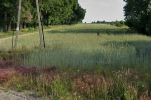 Ziemia  pod zabudowę 12000 plan zagospodarowania reszta rolna całość 30000m