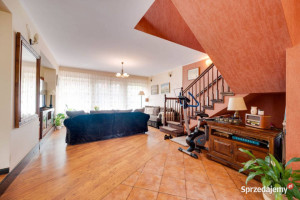 Oferta sprzedaży domu wolnostojącego 300 metrów Rumia