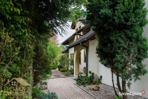 Dom wolnostojący 242m2 Rogów